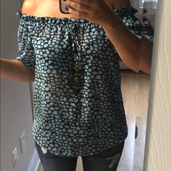 Sheer top!! - Picture 3 of 4